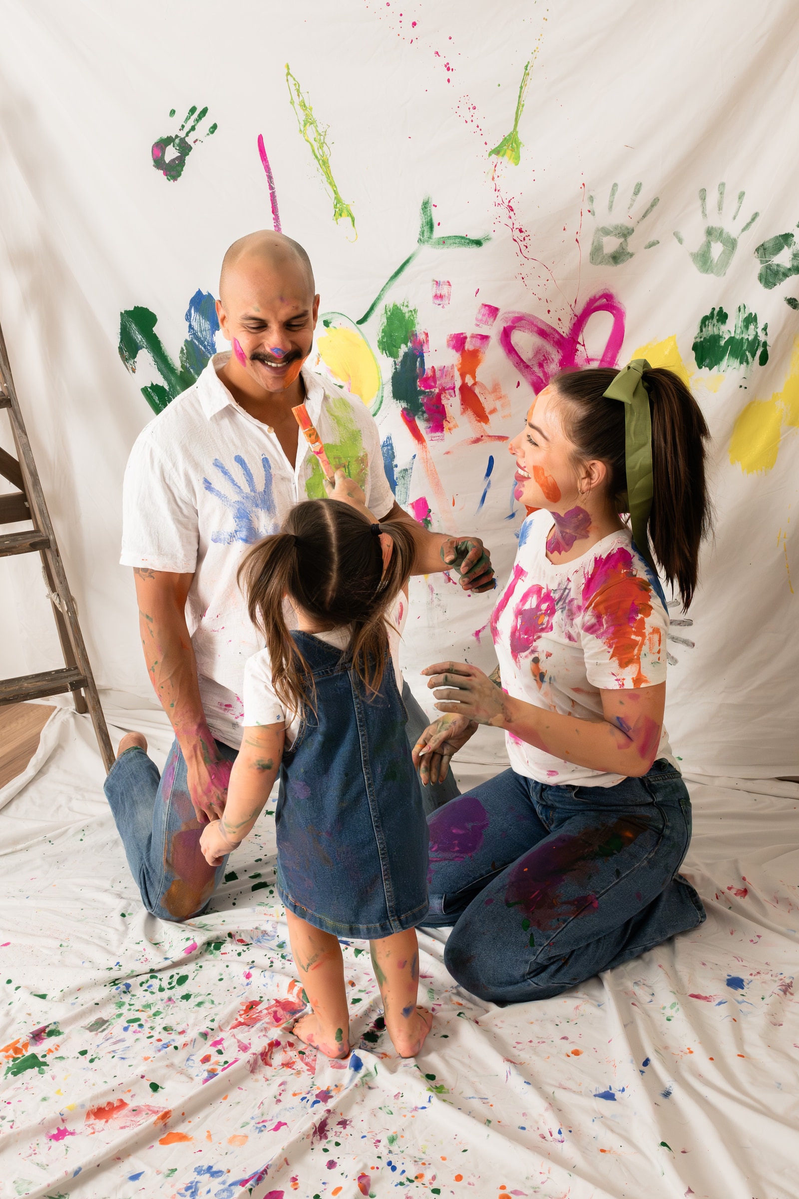 How to Get Natural Looking Family Photos That Do Not Look Staged